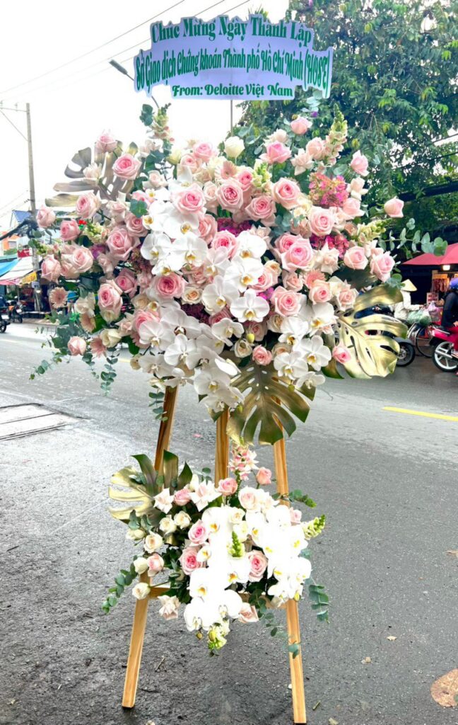 shop hoa tươi Triệu Vy tại Tây Hồ